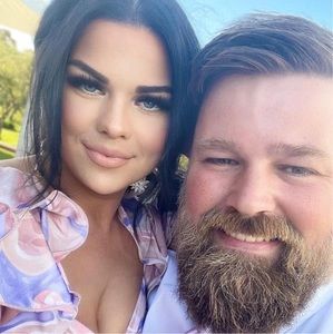 Meet your Posher, Alex brigid